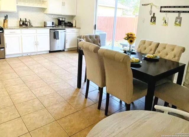 9850 Carswell Peak, San Antonio, TX 78245
