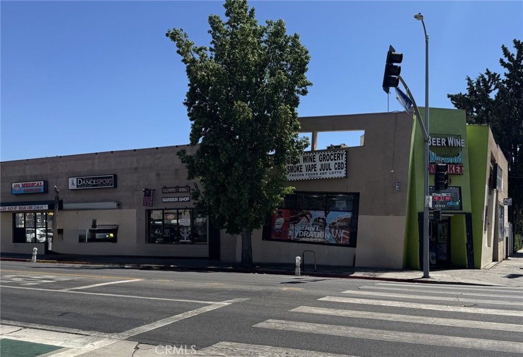 5070 Hollywood Boulevard, Los Angeles, CA 90027 — exterior