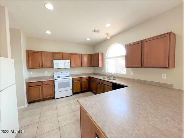 2417 S 90th Glen, Tolleson, AZ 85353