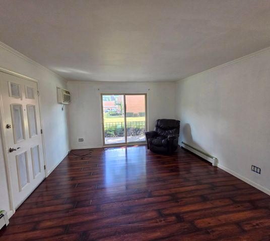 1968 Axtell Drive 1, Troy, MI 48084
