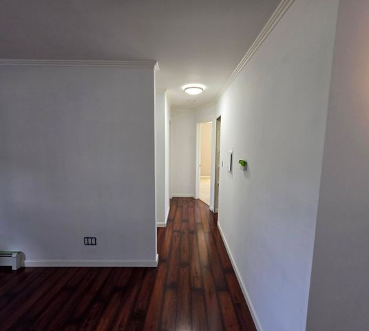 1968 Axtell Drive 1, Troy, MI 48084
