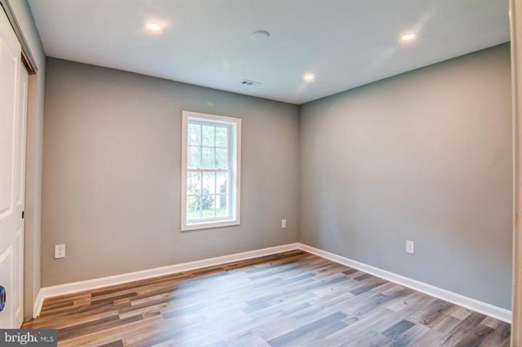 Image 19 of property listing at 4067 SONGBIRD LN, Broomes Island, MD 20615