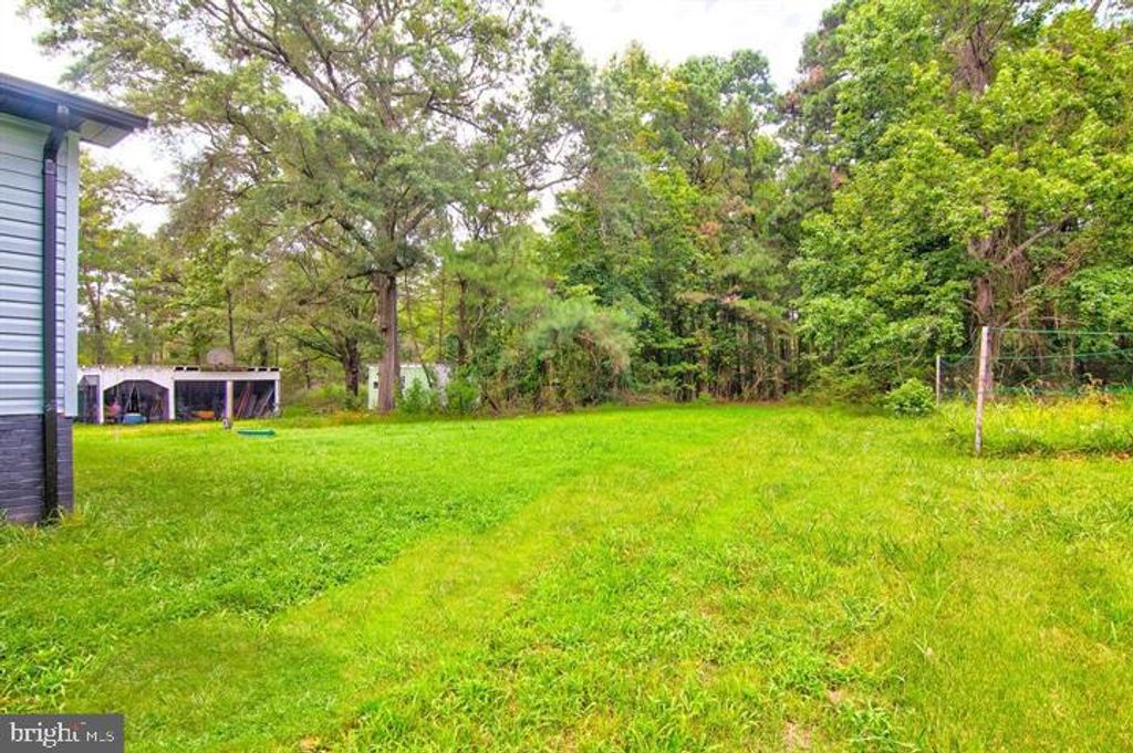 Image 21 of property listing at 4067 SONGBIRD LN, Broomes Island, MD 20615
