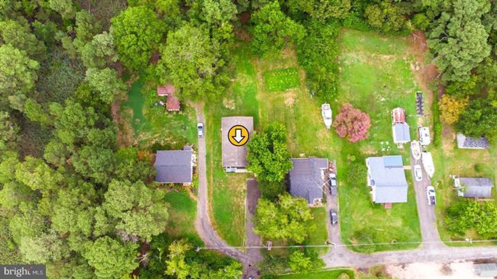 Image 22 of property listing at 4067 SONGBIRD LN, Broomes Island, MD 20615