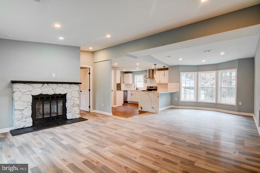 Image 6 of property listing at 4067 SONGBIRD LN, Broomes Island, MD 20615