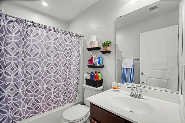370 Greene Dr, Jefferson Hills, PA 15025