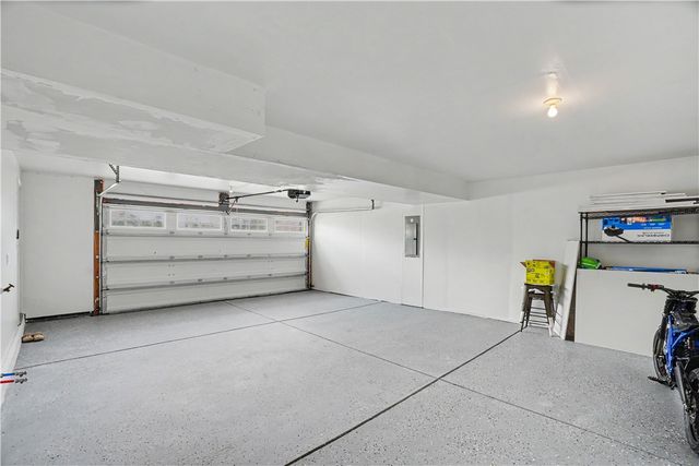 370 Greene Dr, Jefferson Hills, PA 15025