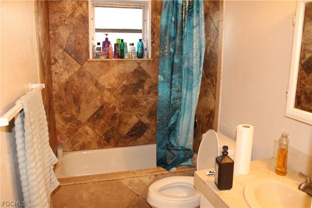 2616 SE 16th PL 1 - 2, Cape Coral, FL 33904