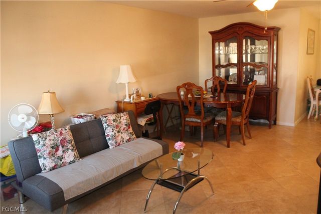 2616 SE 16th PL 1 - 2, Cape Coral, FL 33904