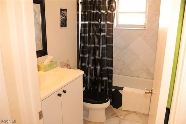 2616 SE 16th PL 1 - 2, Cape Coral, FL 33904