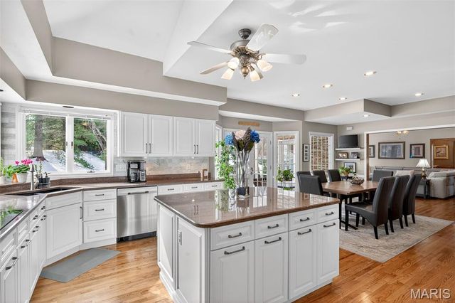 1839 Aston Way, Chesterfield, MO 63005