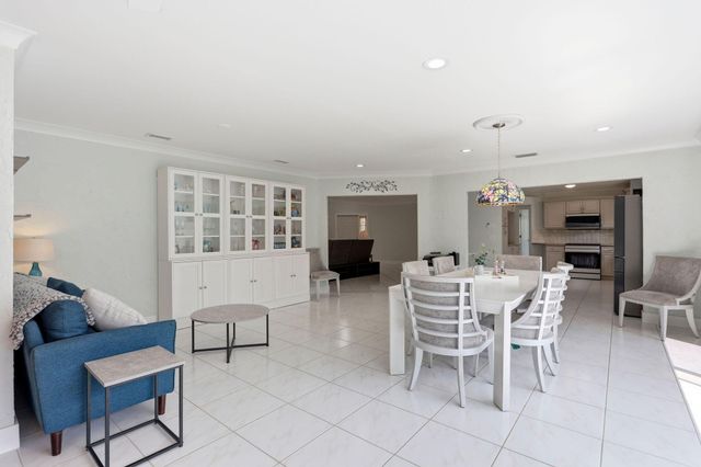 2390 NW 15TH Street NW, Delray Beach, FL 33445