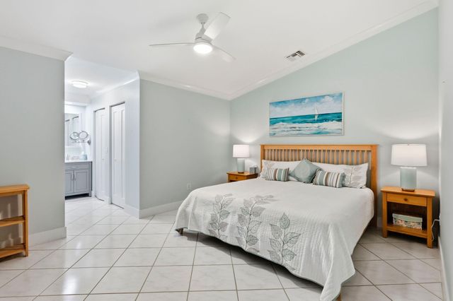 2390 NW 15TH Street NW, Delray Beach, FL 33445