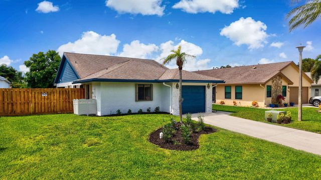 2390 NW 15TH Street NW, Delray Beach, FL 33445