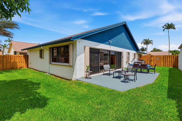 2390 NW 15TH Street NW, Delray Beach, FL 33445