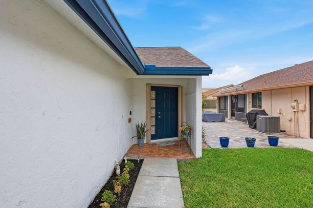 2390 NW 15TH Street NW, Delray Beach, FL 33445