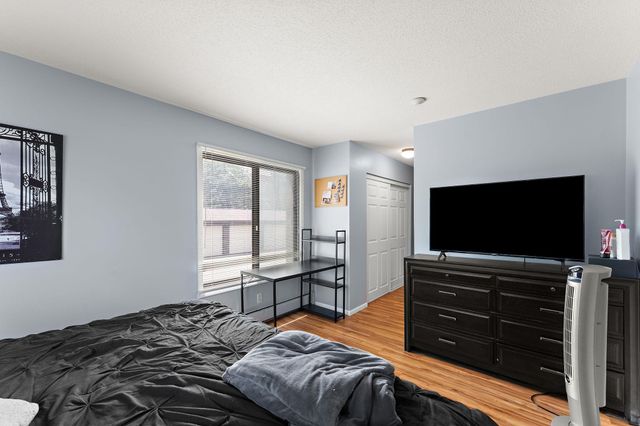 7330 York Avenue S 1111, Edina, MN 55435