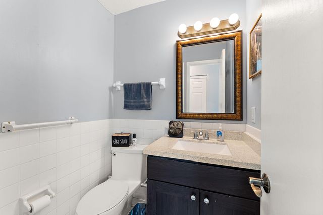7330 York Avenue S 1111, Edina, MN 55435