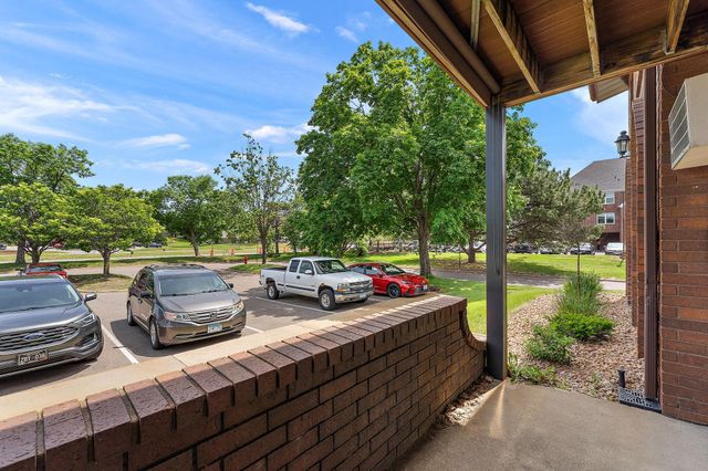 7330 York Avenue S 1111, Edina, MN 55435