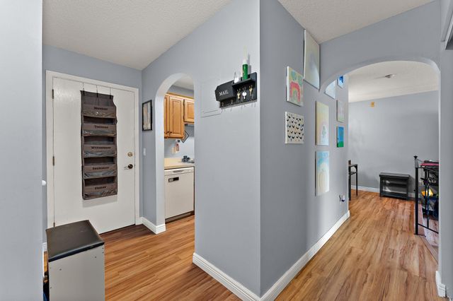 7330 York Avenue S 1111, Edina, MN 55435