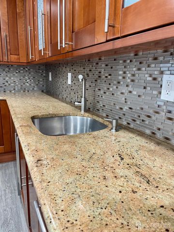 1307 cricket Lane, Woodbridge Proper, NJ 07095