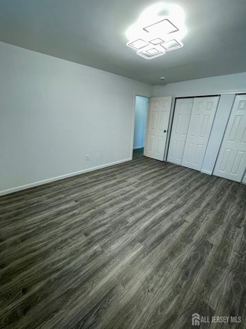 1307 cricket Lane, Woodbridge Proper, NJ 07095