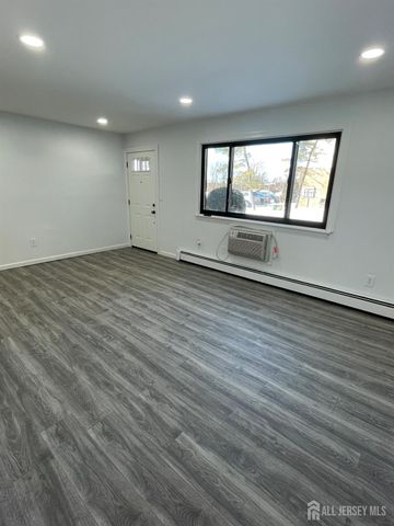 1307 cricket Lane, Woodbridge Proper, NJ 07095