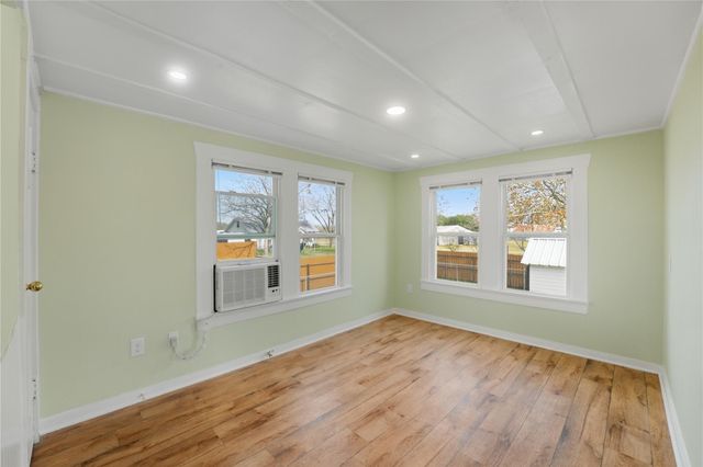 1413, 1415 Carroll Lane, La Grange, TX 78945