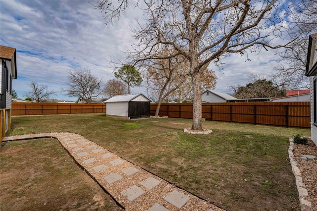 1413, 1415 Carroll Lane, La Grange, TX 78945