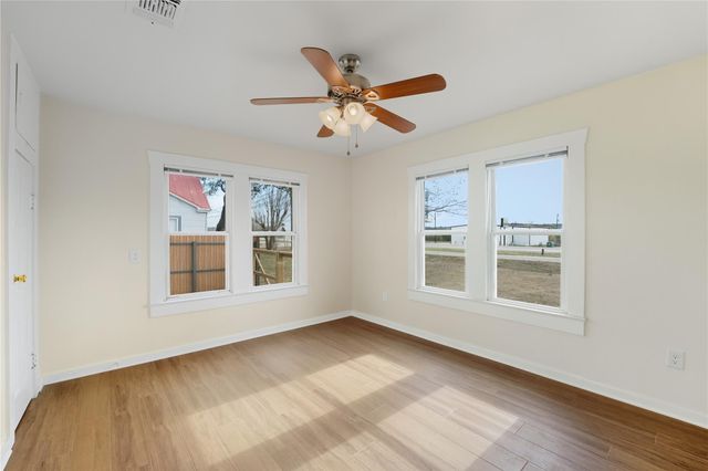 1413, 1415 Carroll Lane, La Grange, TX 78945