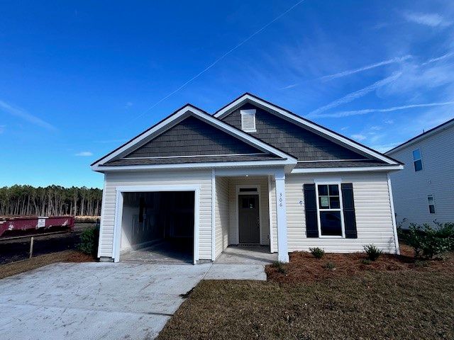 306 Creek Way, Brunswick, GA 31525