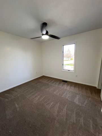 5925 Gate Tree Lane, Fort Wayne, IN 46835