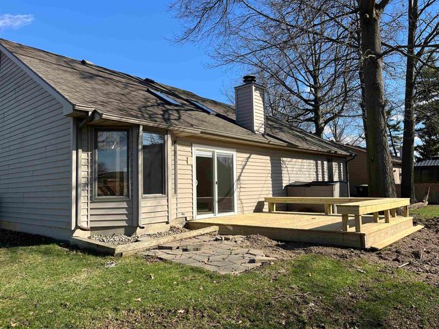 5925 Gate Tree Lane, Fort Wayne, IN 46835