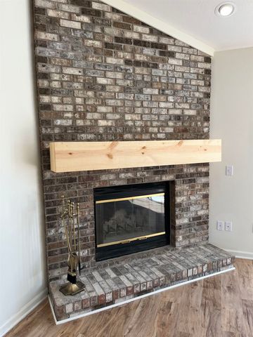 5925 Gate Tree Lane, Fort Wayne, IN 46835