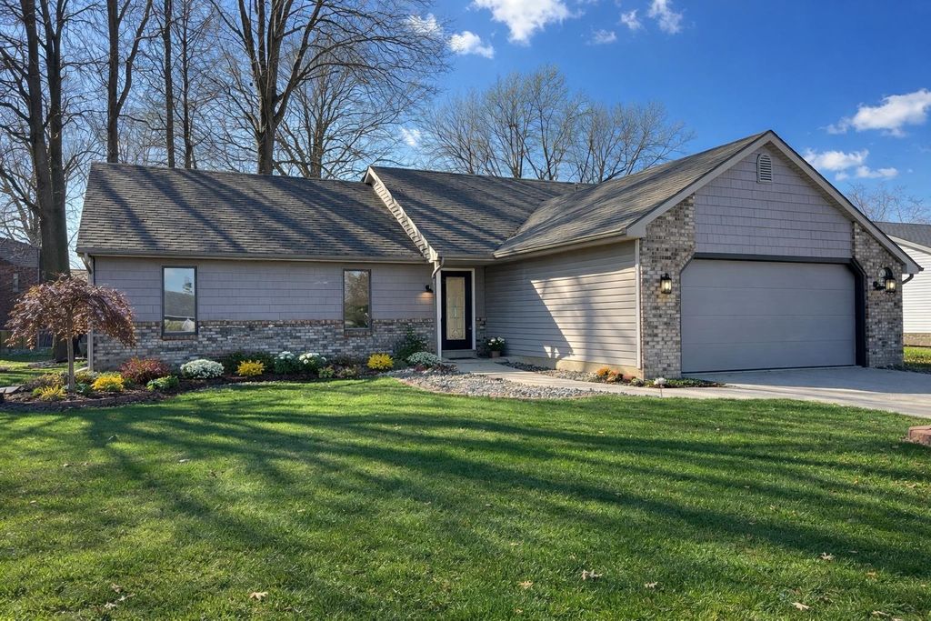 5925 Gate Tree Lane, Fort Wayne, IN 46835