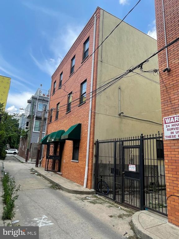 1425 W FLORA ST, Philadelphia, PA 19121