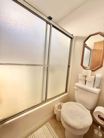 550 Black Oak Avenue, Porterville, CA 93257