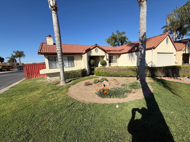 550 Black Oak Avenue, Porterville, CA 93257