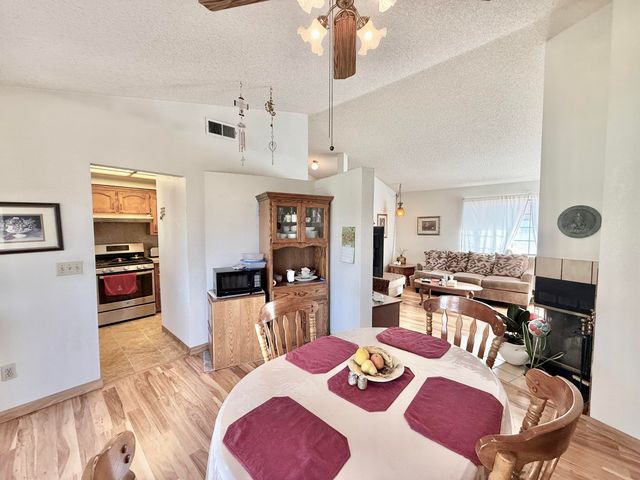 550 Black Oak Avenue, Porterville, CA 93257