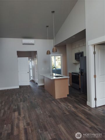 659 -C Sunset Avenue NE, Ocean Shores, WA 98569