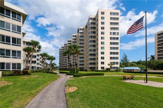 5924 MIDNIGHT PASS ROAD 507, Sarasota, FL 34242