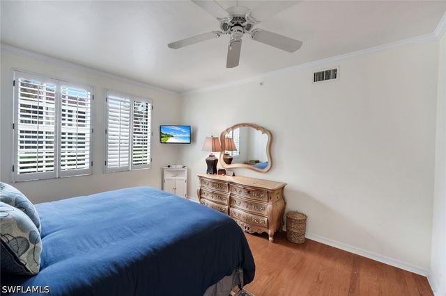 400 L Ambiance CIR 104, Naples, FL 34108