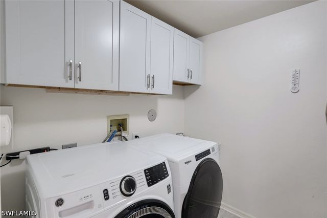 400 L Ambiance CIR 104, Naples, FL 34108