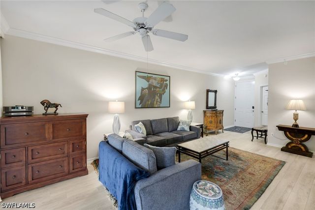 400 L Ambiance CIR 104, Naples, FL 34108