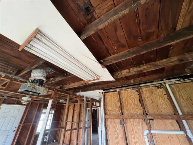 415 Oyster Street, Freeport, TX 77541