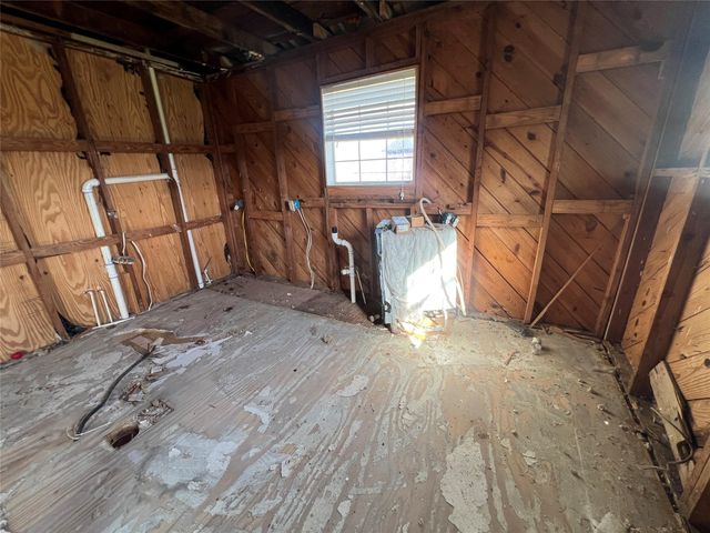 415 Oyster Street, Freeport, TX 77541