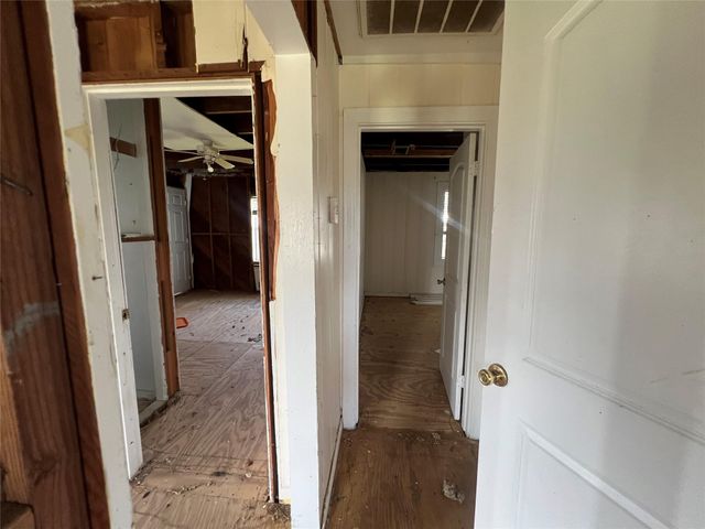 415 Oyster Street, Freeport, TX 77541