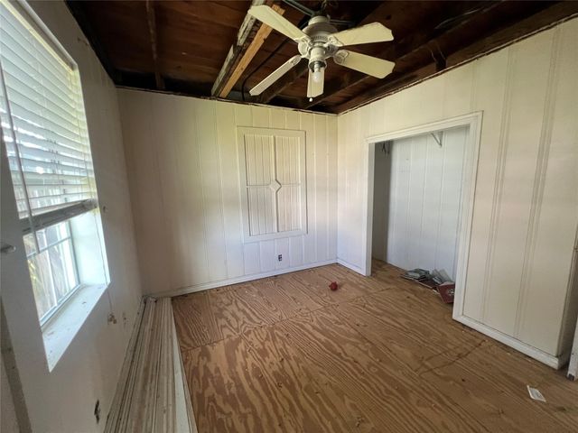 415 Oyster Street, Freeport, TX 77541