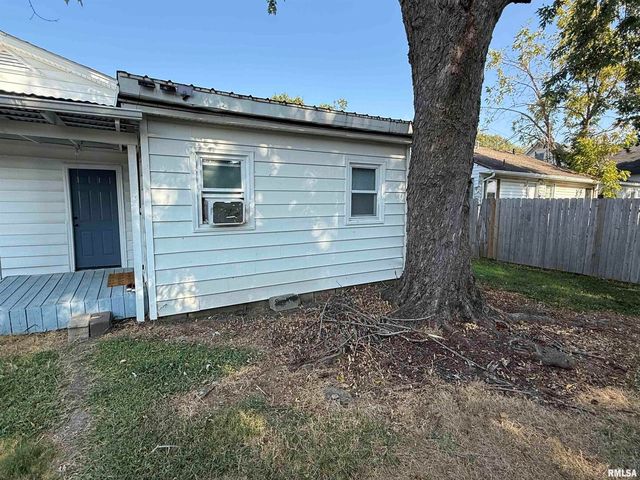 1100 CATHERINE Street, Metropolis, IL 62960