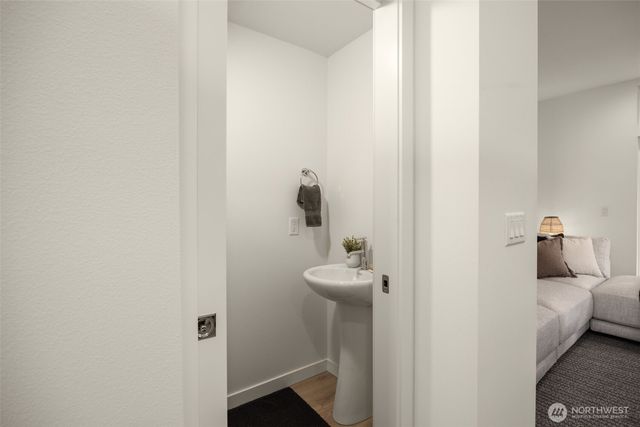 8327 B 12th Avenue NW, Seattle, WA 98117